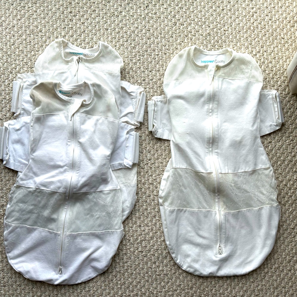 3 SNOO sleepsacks (2S, 1M)